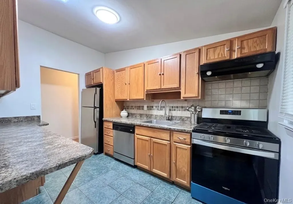51 N Pascack Road Nanuet NY 10954