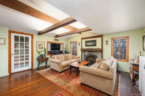23 Louis Street Mahopac NY 10541