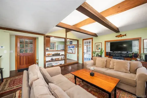 23 Louis Street Mahopac NY 10541
