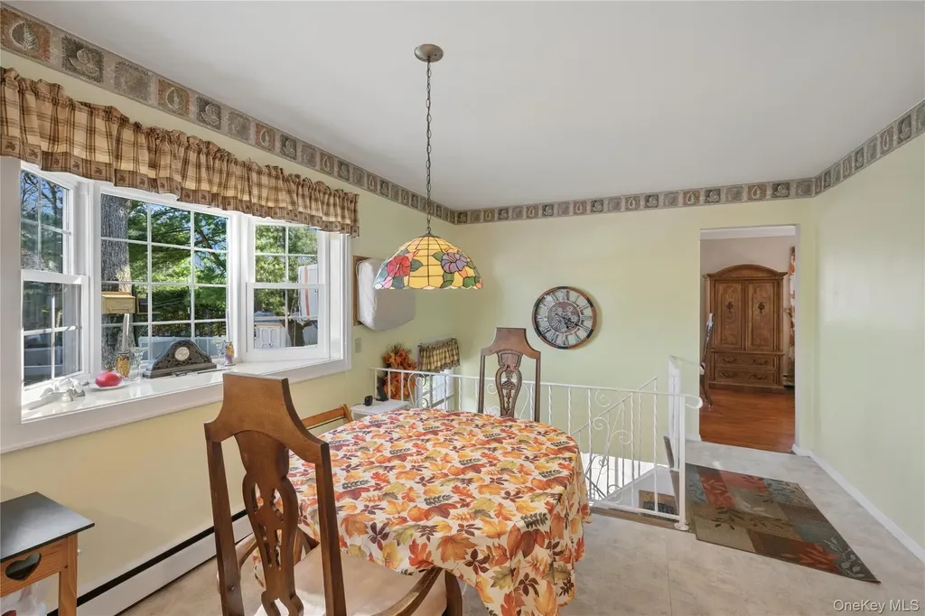 32 Derby Place Smithtown NY 11787