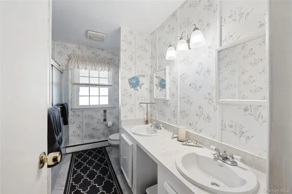 32 Derby Place Smithtown NY 11787