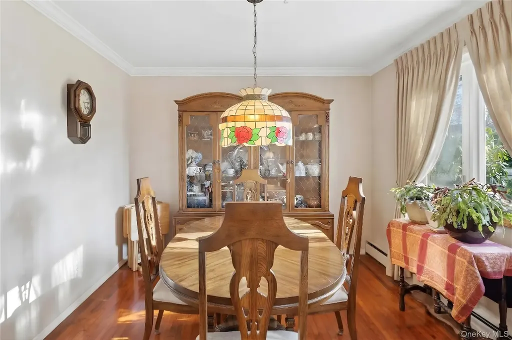 32 Derby Place Smithtown NY 11787