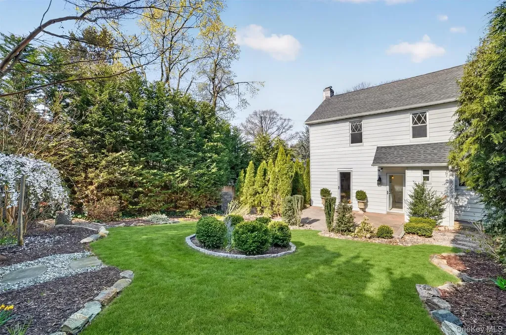 404 Bronxville Road Bronxville NY 10708