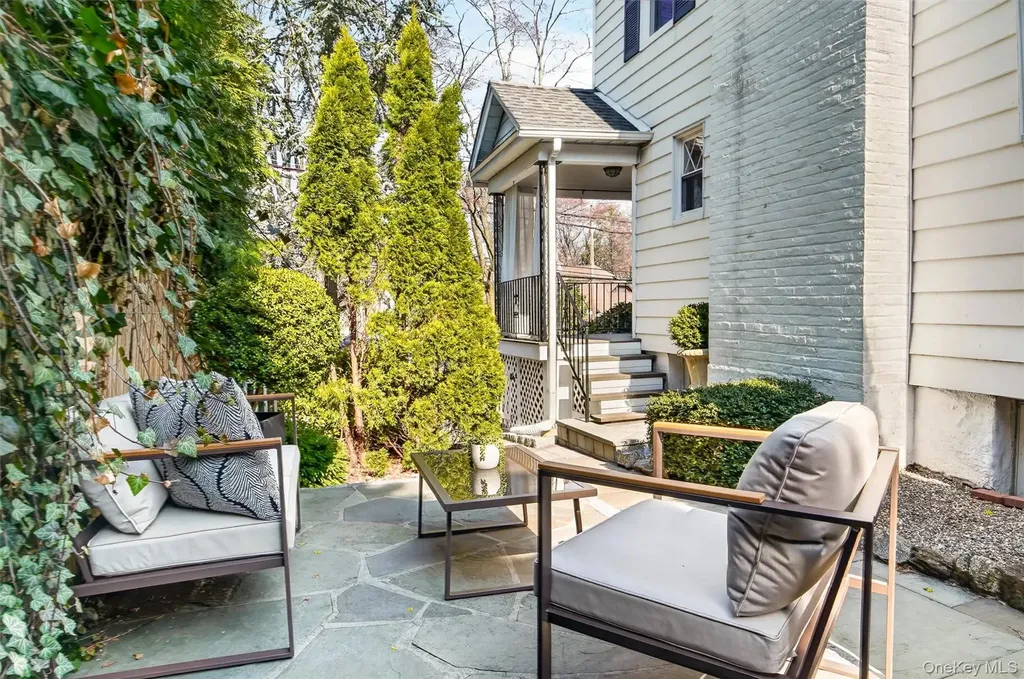 404 Bronxville Road Bronxville NY 10708