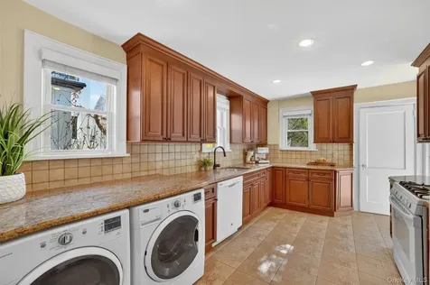 404 Bronxville Road Bronxville NY 10708
