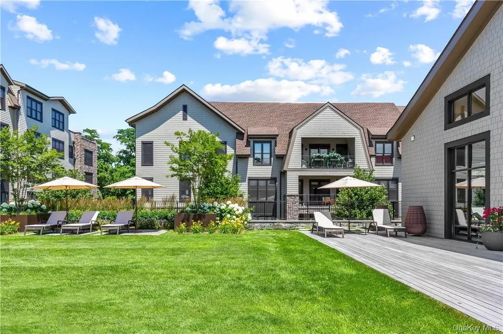 120 Old Post Road Rye NY 10580