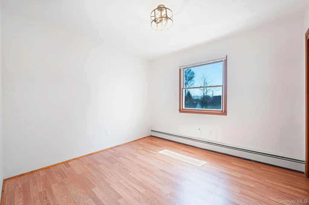 456 15th Street West Babylon NY 11704