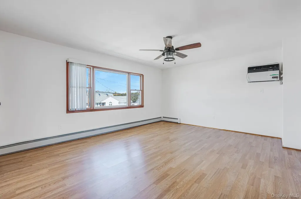 456 15th Street West Babylon NY 11704