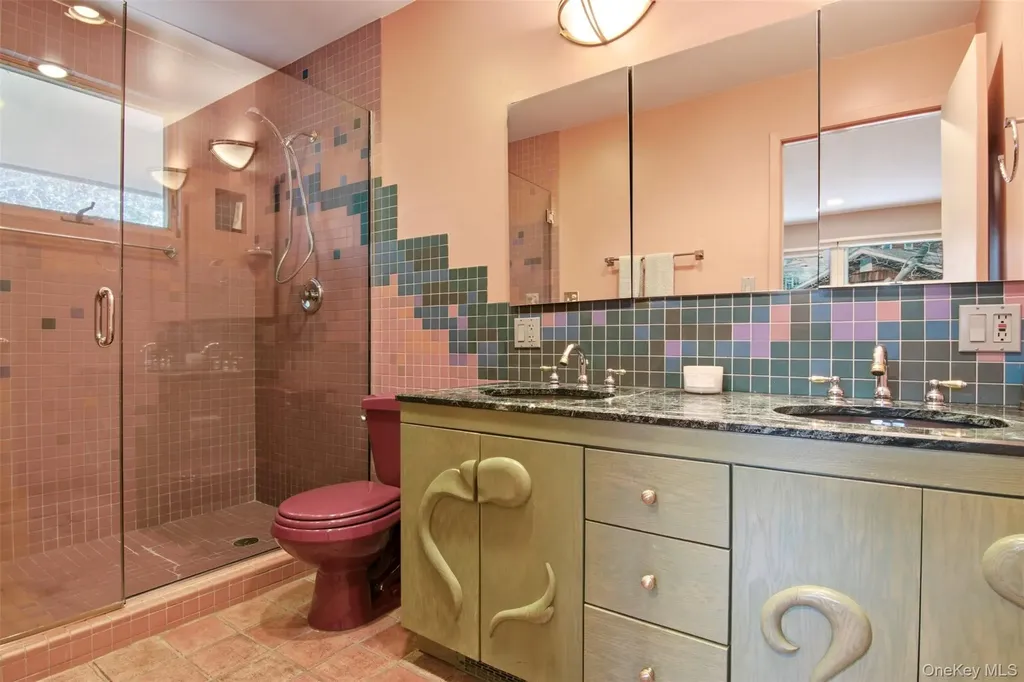6 Laurel Way Sea Cliff NY 11579