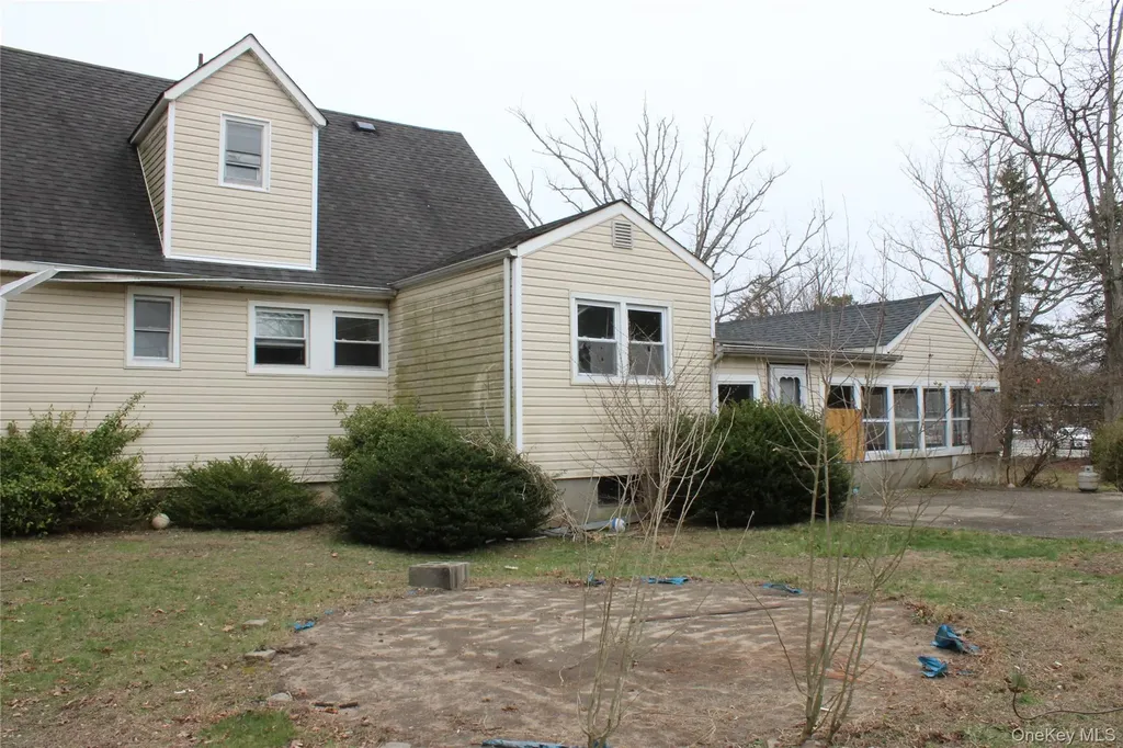 1354 Manor Lane Bay Shore NY 11706