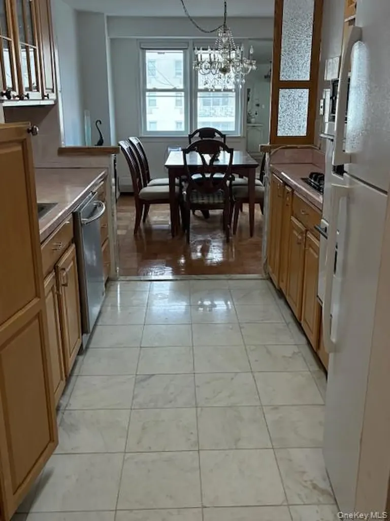 450 Shore Road Long Beach NY 11561