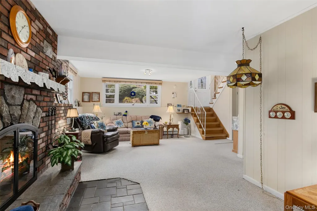 37 Tanager Road Mahopac NY 10541