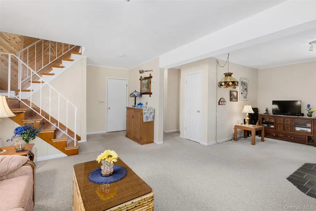37 Tanager Road Mahopac NY 10541