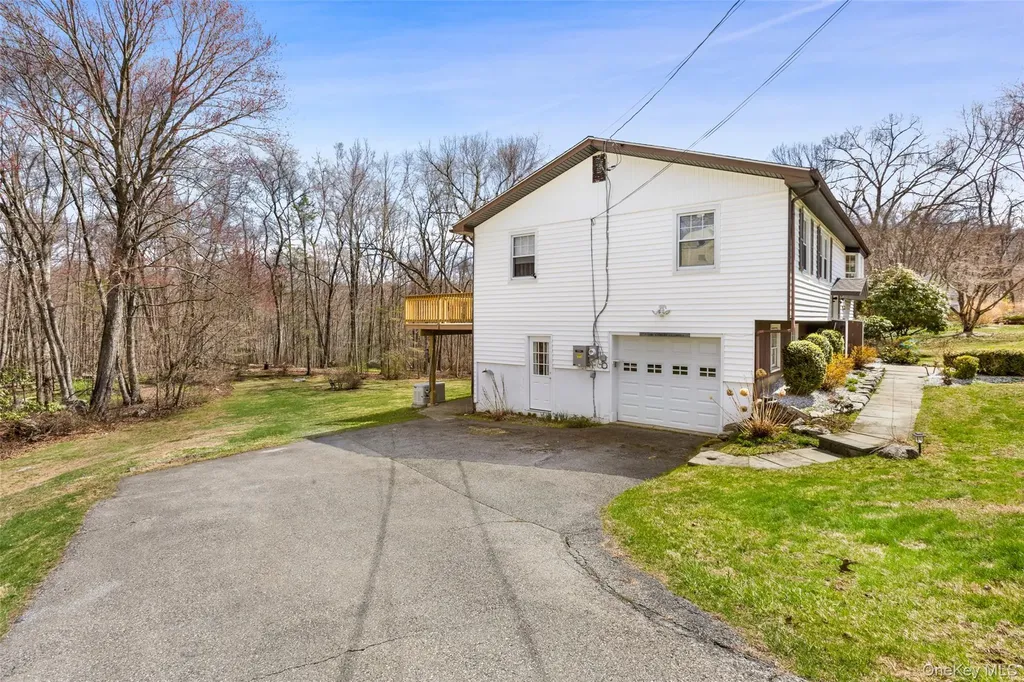 37 Tanager Road Mahopac NY 10541