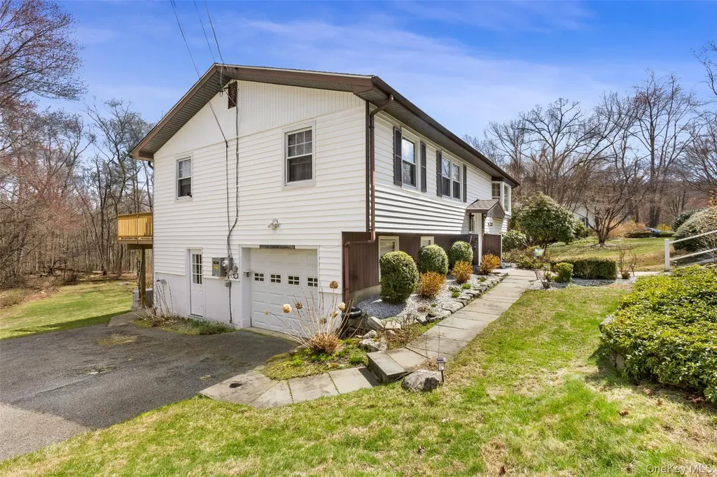 37 Tanager Road Mahopac NY 10541
