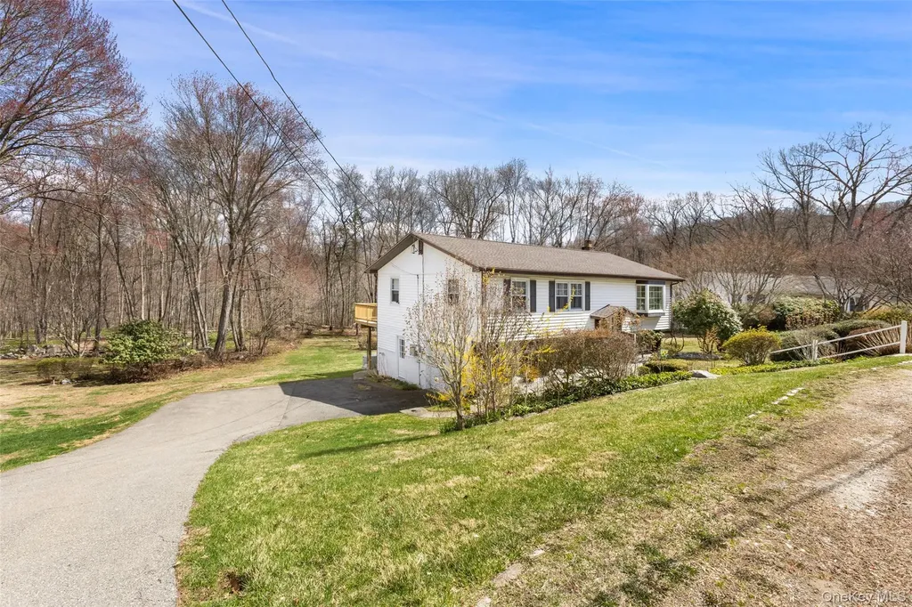 37 Tanager Road Mahopac NY 10541