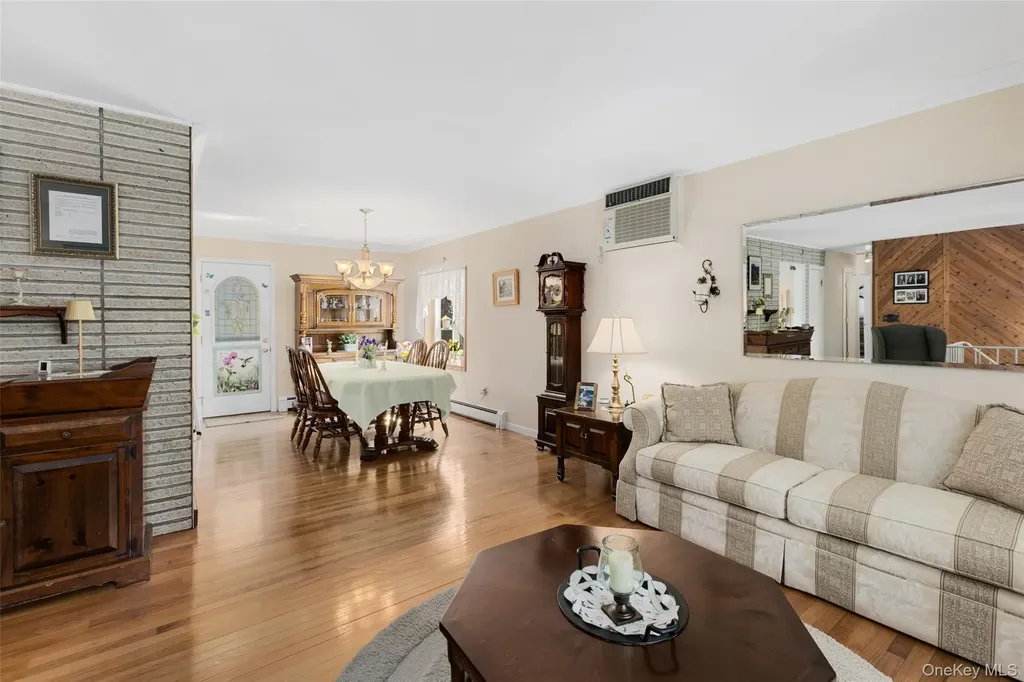 37 Tanager Road Mahopac NY 10541