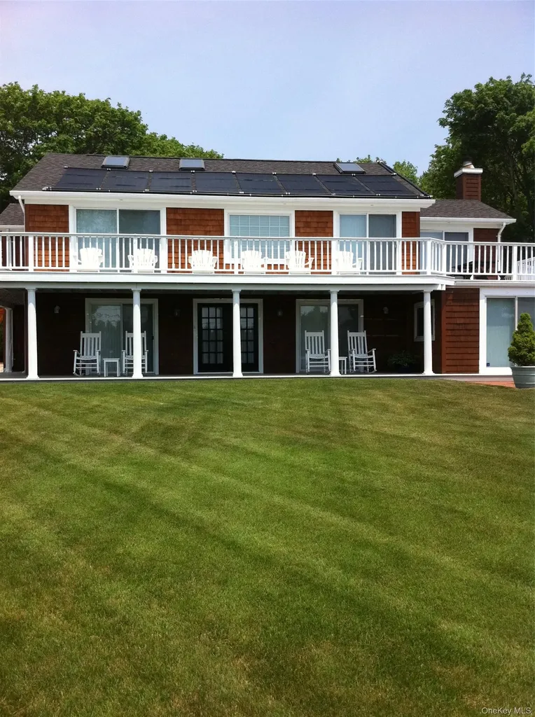 2 S Valley Road Hampton Bays NY 11946