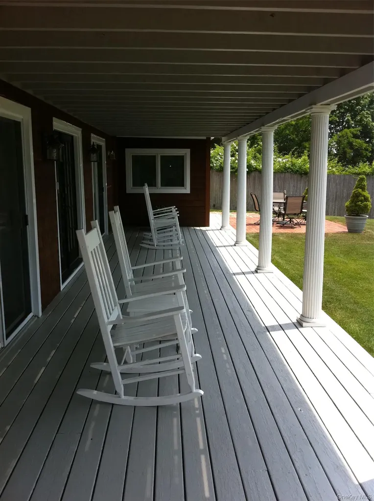 2 S Valley Road Hampton Bays NY 11946