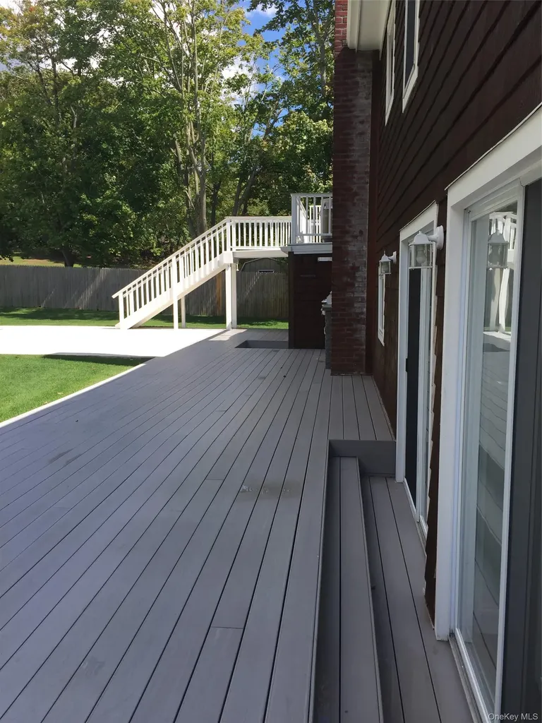 2 S Valley Road Hampton Bays NY 11946