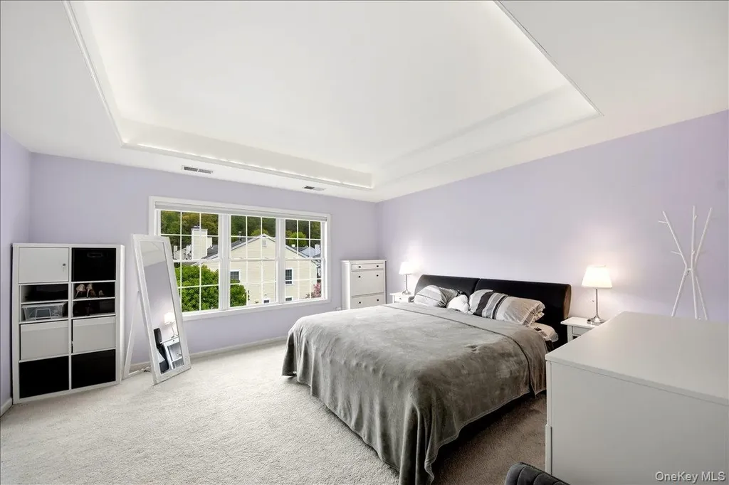 38 Ovation Court White Plains NY 10603
