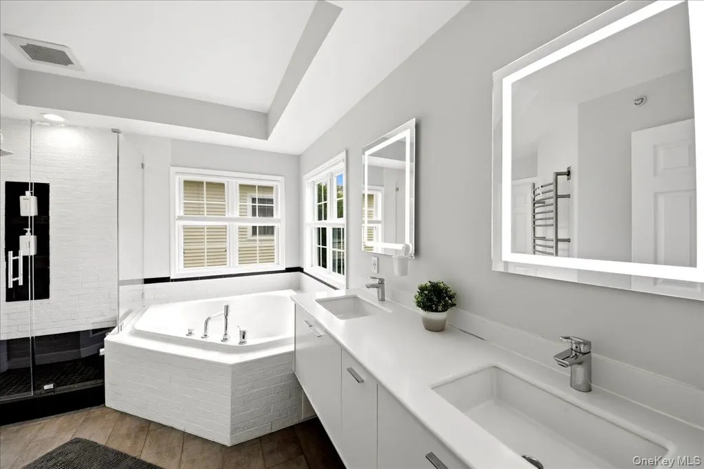 38 Ovation Court White Plains NY 10603