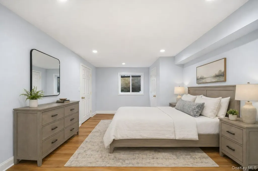 38 Ovation Court White Plains NY 10603