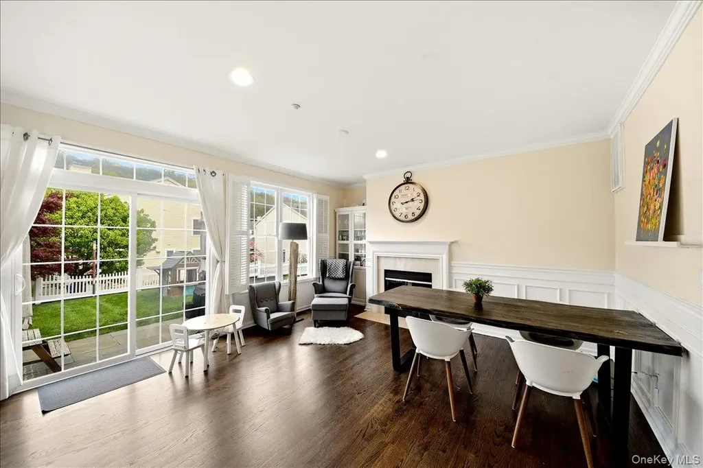 38 Ovation Court White Plains NY 10603