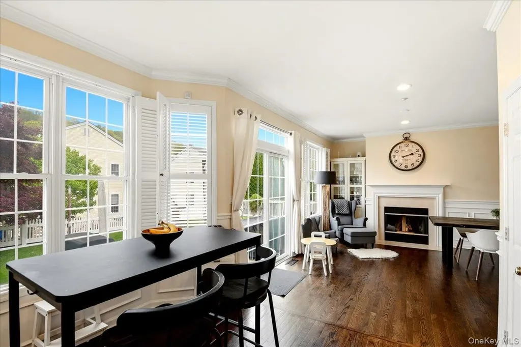 38 Ovation Court White Plains NY 10603