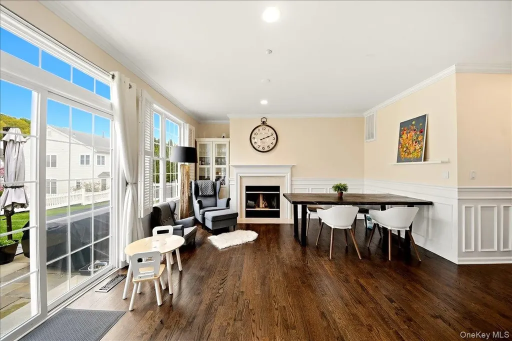 38 Ovation Court White Plains NY 10603