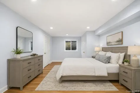 38 Ovation Court White Plains NY 10603