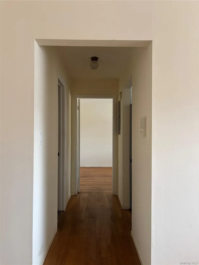 6 Rolling Way Peekskill NY 10566