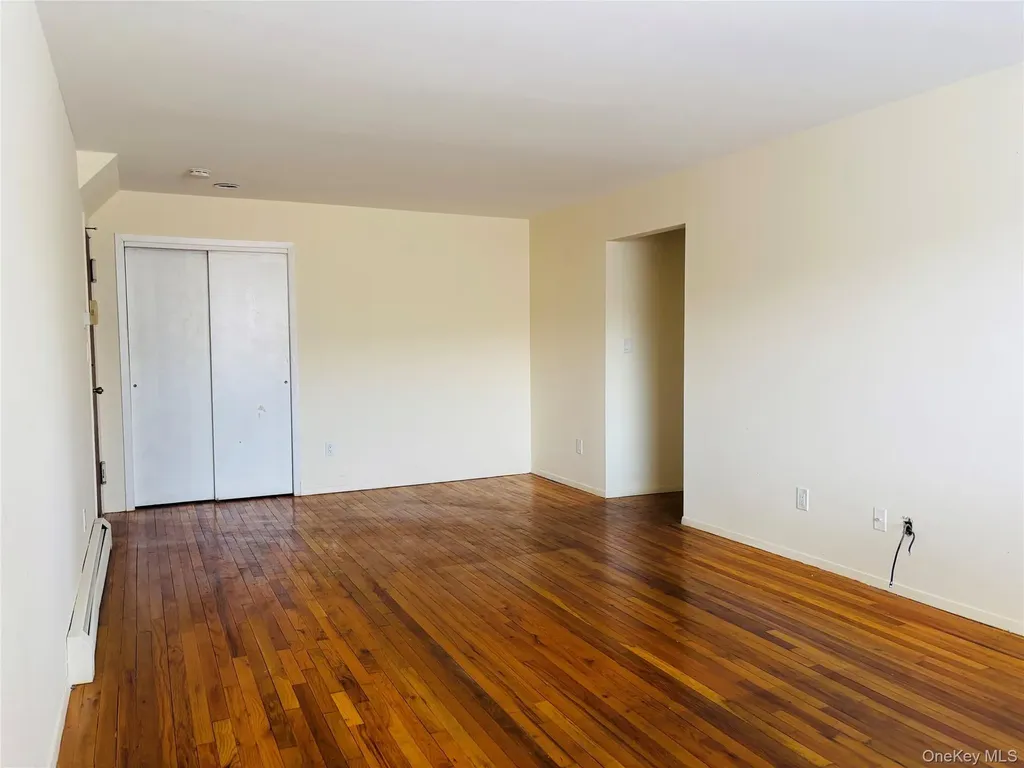6 Rolling Way Peekskill NY 10566