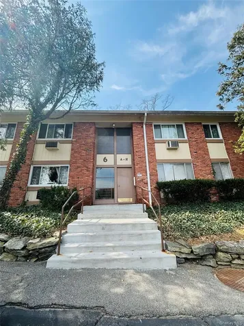 6 Rolling Way Peekskill NY 10566