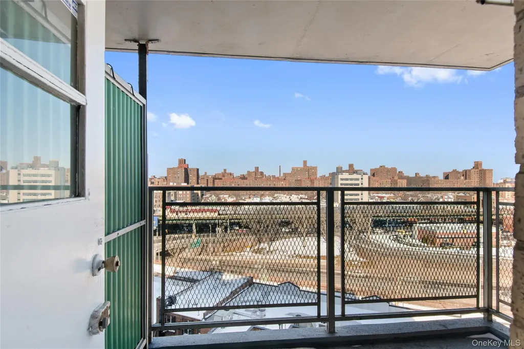 1966 Newbold Avenue Bronx NY 10472