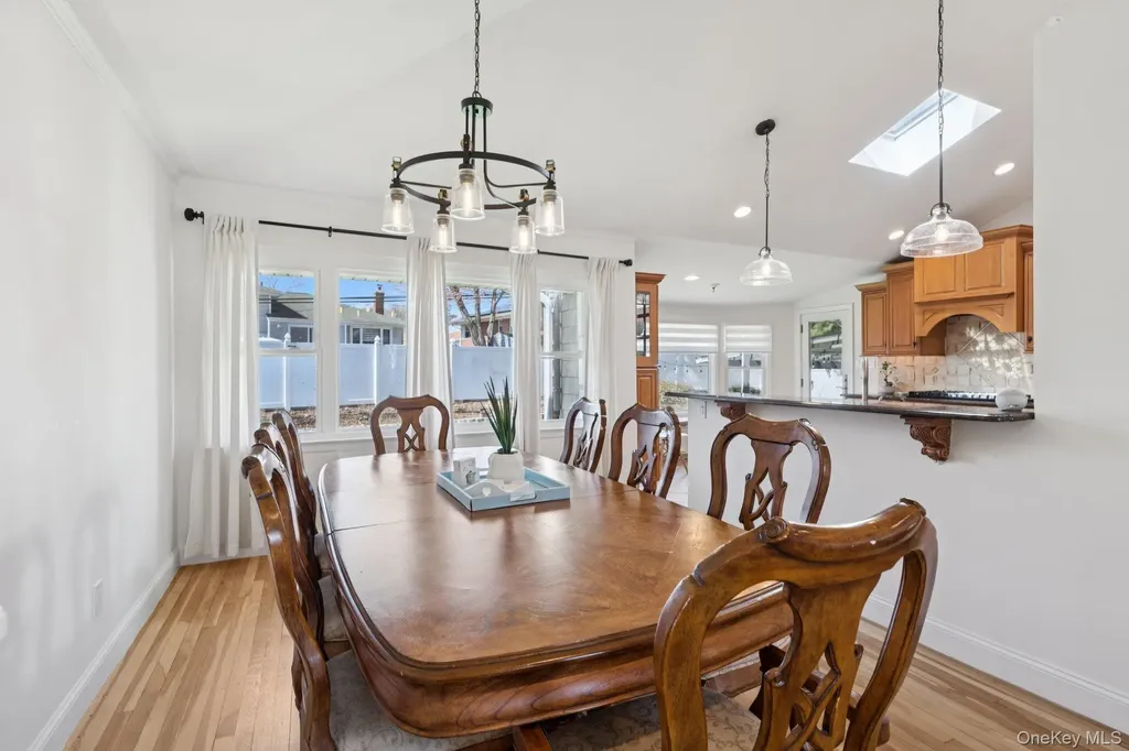 15 Wayland Road Plainview NY 11803