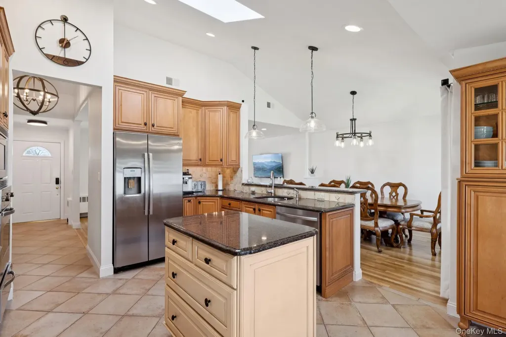 15 Wayland Road Plainview NY 11803