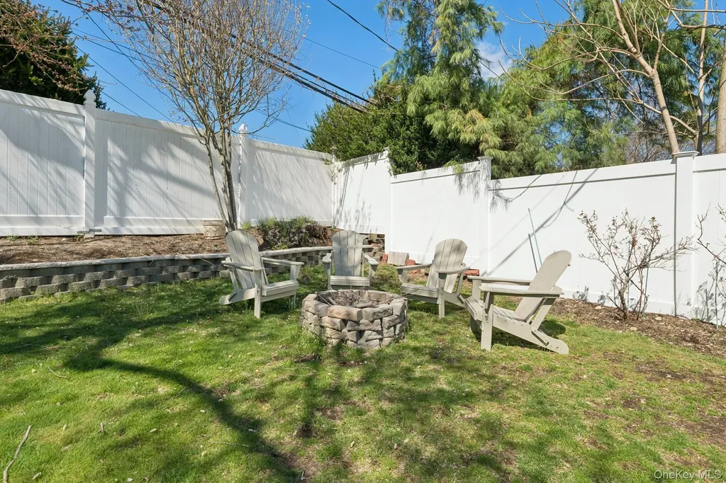 15 Wayland Road Plainview NY 11803