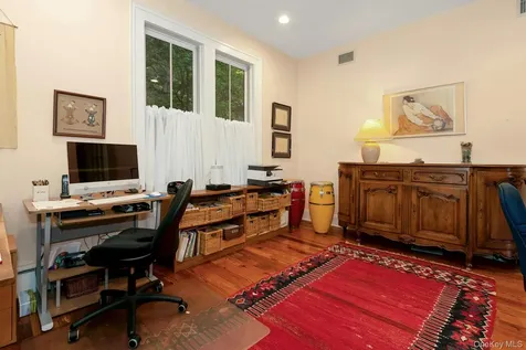 34 Lawrence Lane Palisades NY 10964