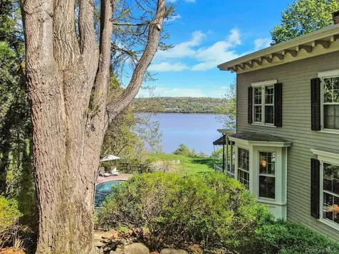 34 Lawrence Lane Palisades NY 10964