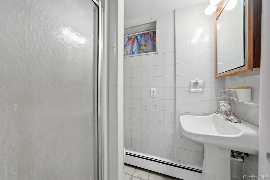 32 46th Street Islip NY 11751