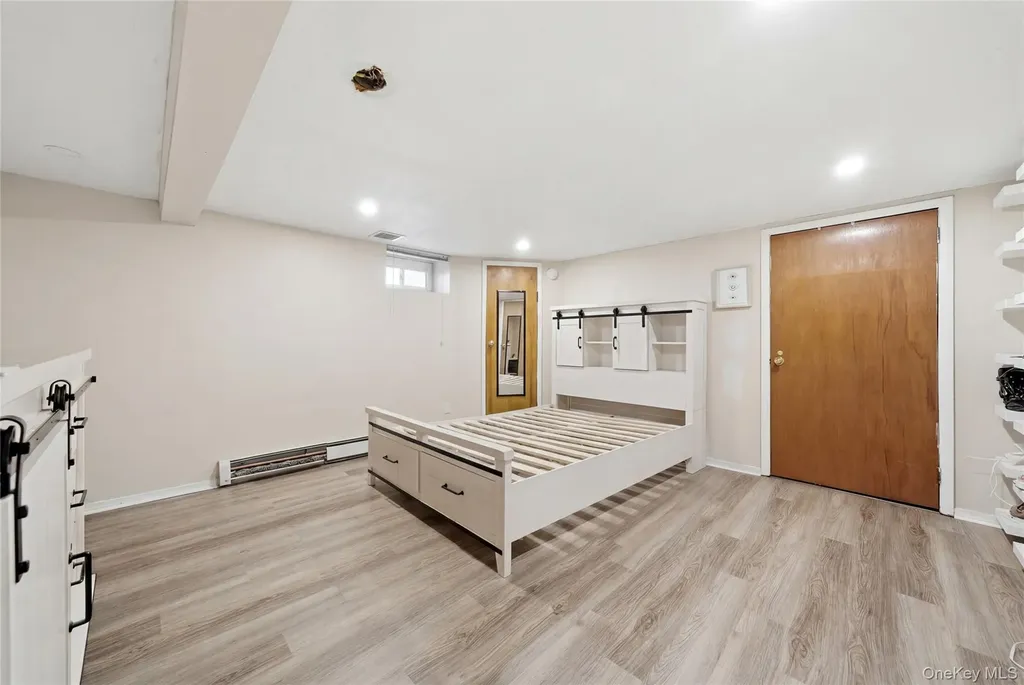 32 46th Street Islip NY 11751