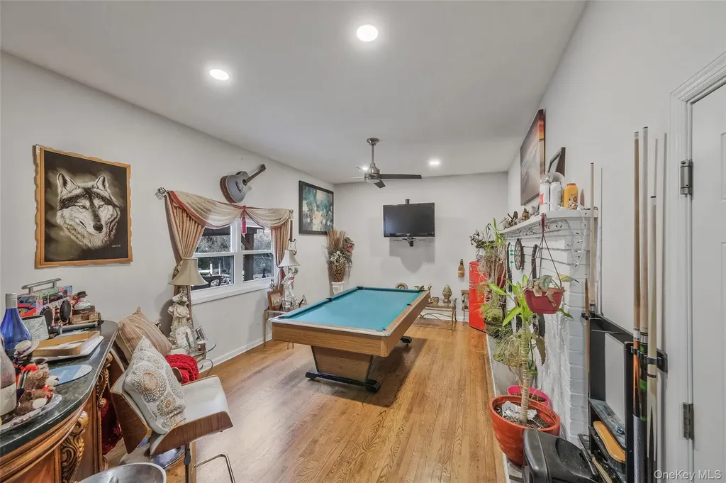 231 W Woodside Avenue Patchogue NY 11772