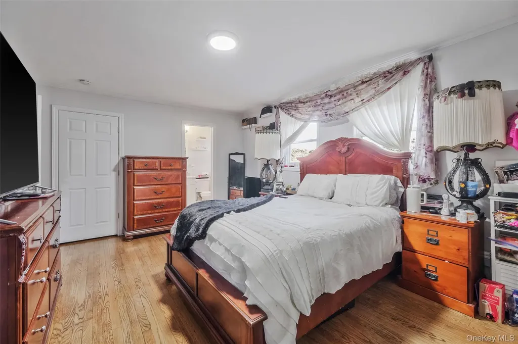 231 W Woodside Avenue Patchogue NY 11772
