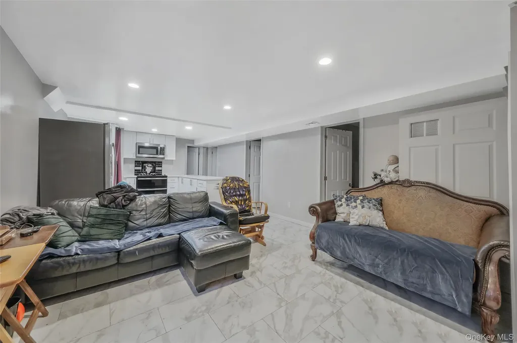 231 W Woodside Avenue Patchogue NY 11772
