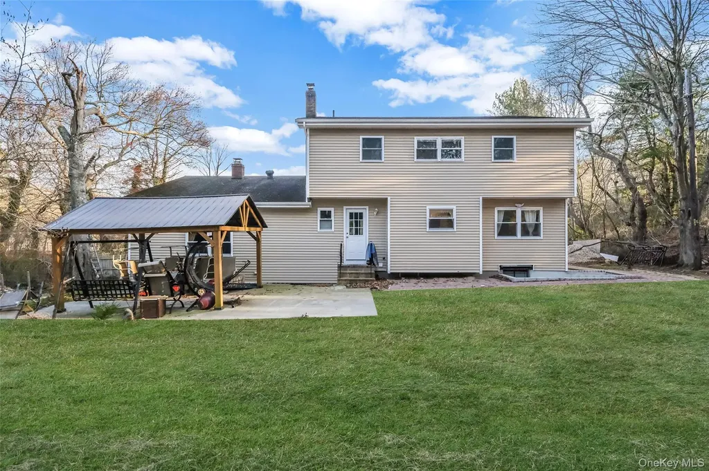 231 W Woodside Avenue Patchogue NY 11772