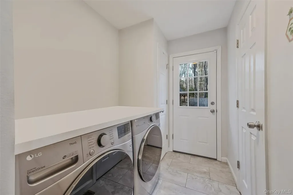 231 W Woodside Avenue Patchogue NY 11772