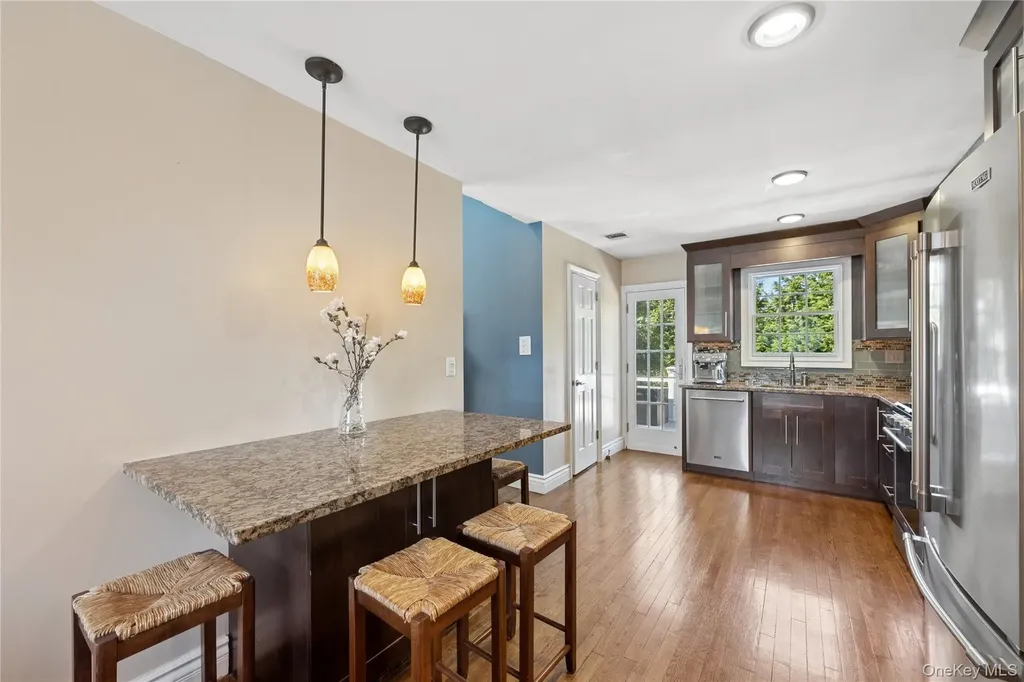 44 Archie Place West Islip NY 11795