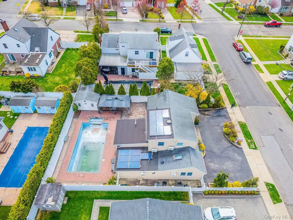 357 Gates Avenue East Meadow NY 11554