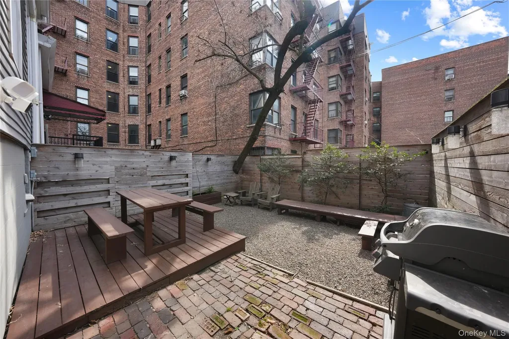 3020 Bainbridge Avenue Bronx NY 10458